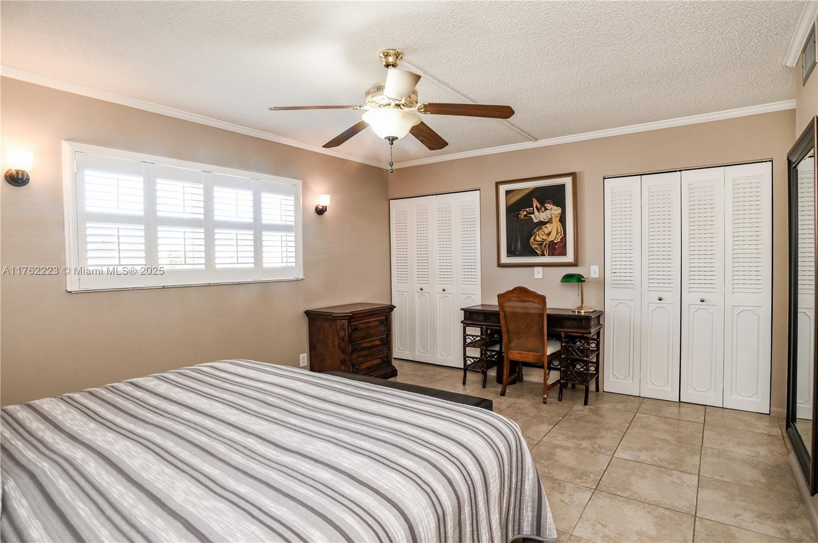 MEADOWBROOK LAKES CONDO - Residential