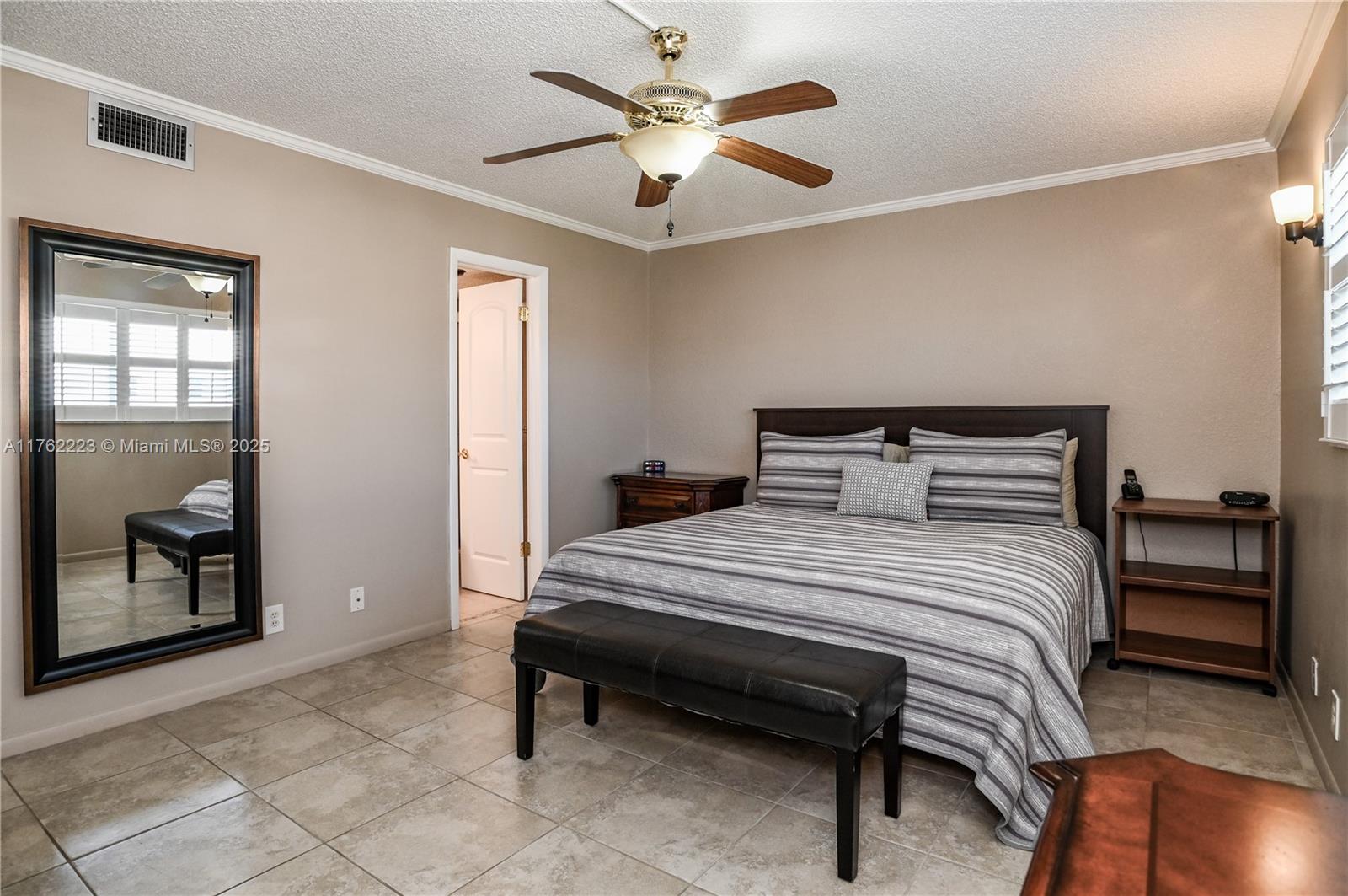 MEADOWBROOK LAKES CONDO - Residential