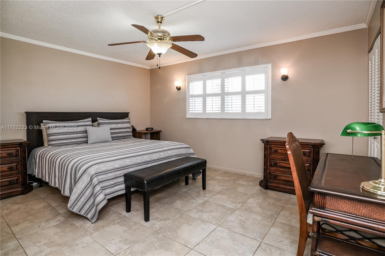 MEADOWBROOK LAKES CONDO - Residential