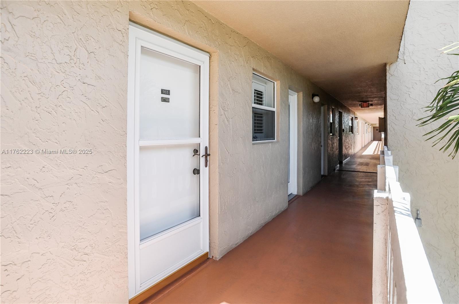 MEADOWBROOK LAKES CONDO - Residential