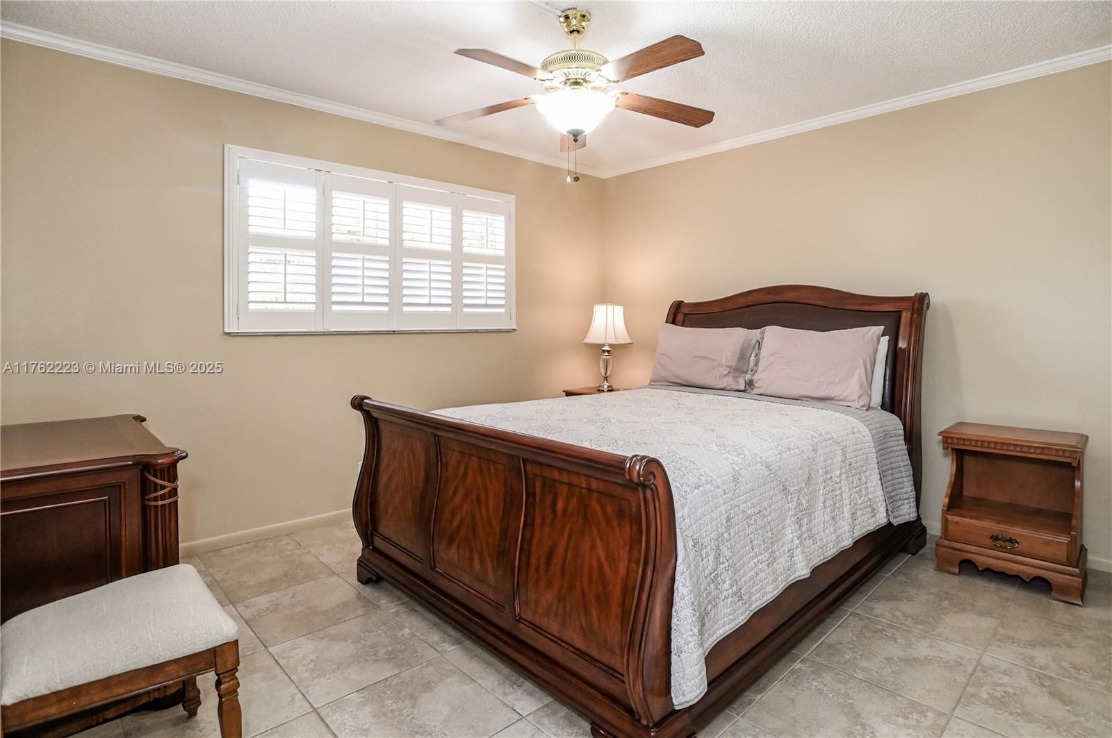 MEADOWBROOK LAKES CONDO - Residential