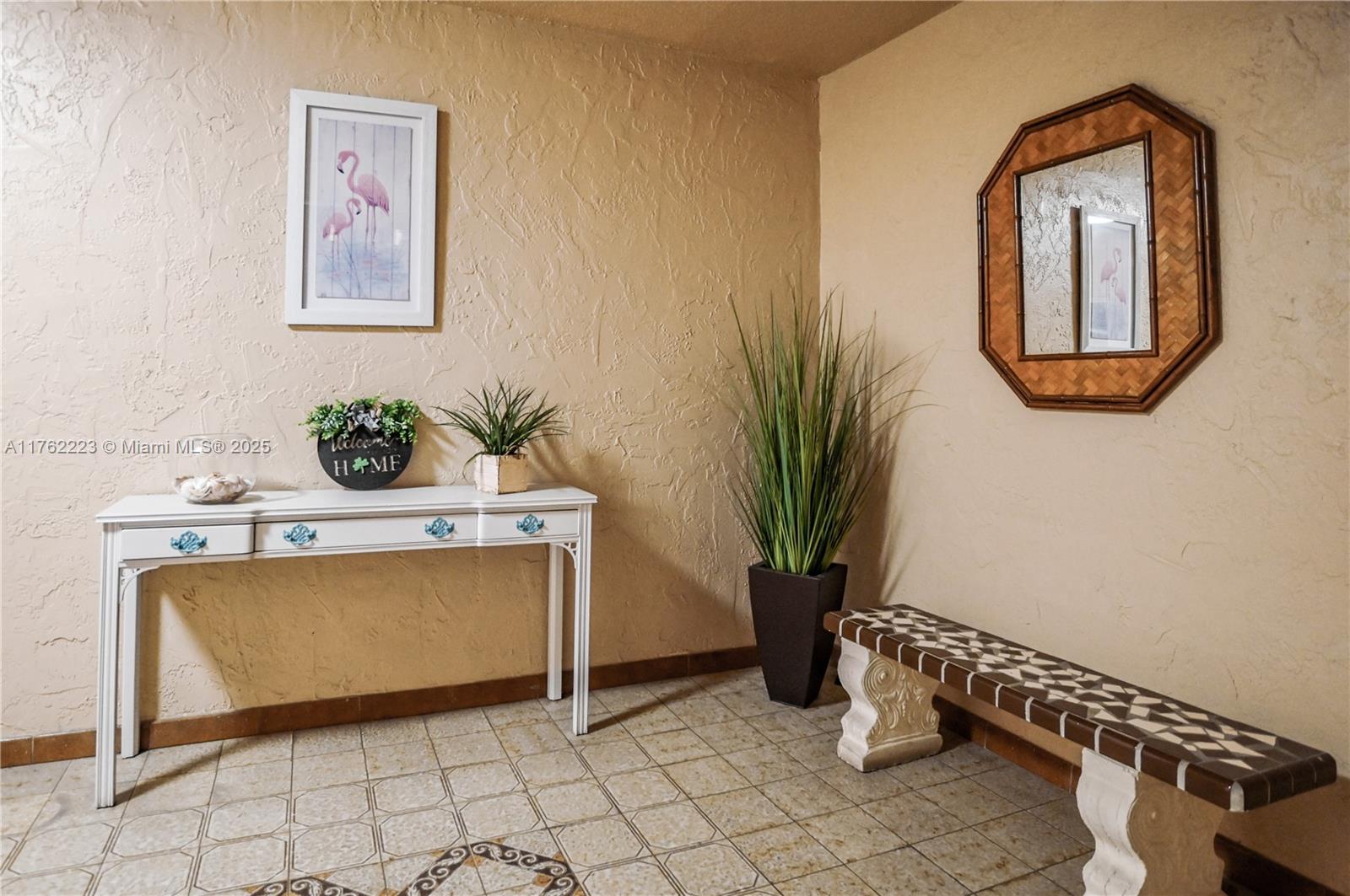 MEADOWBROOK LAKES CONDO - Residential