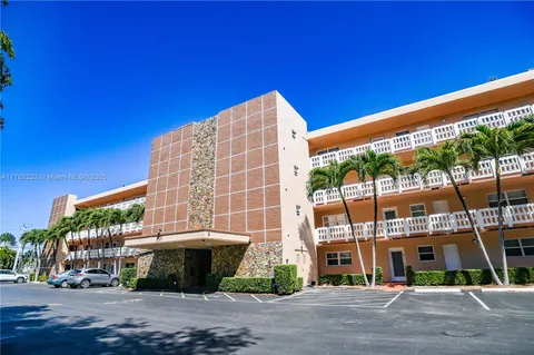 201 SE 11th Ter Unit 303, Dania Beach, FL 33004 - MLS#: A11762223