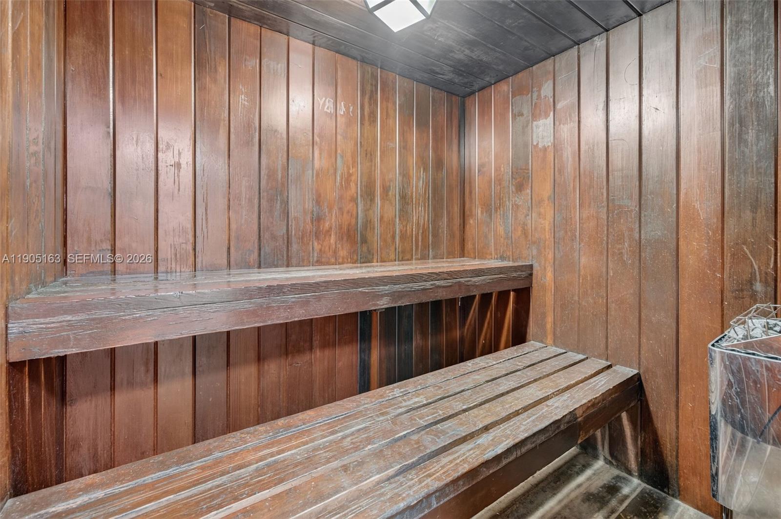 ISLAND CLUB TWO CONDO - Residential