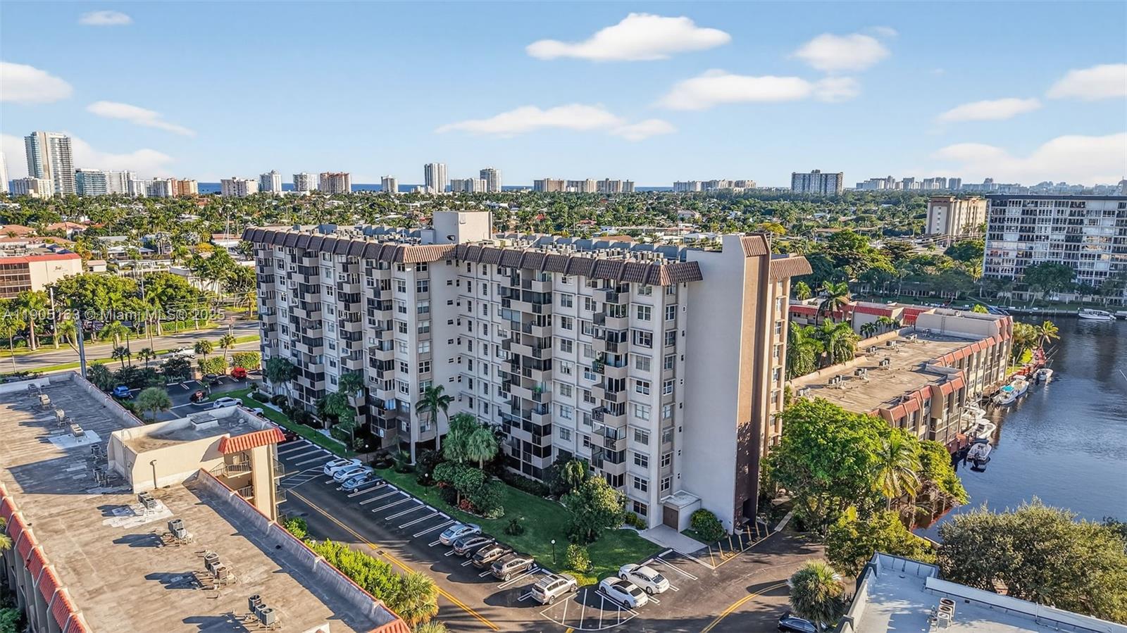 ISLAND CLUB TWO CONDO - Residential