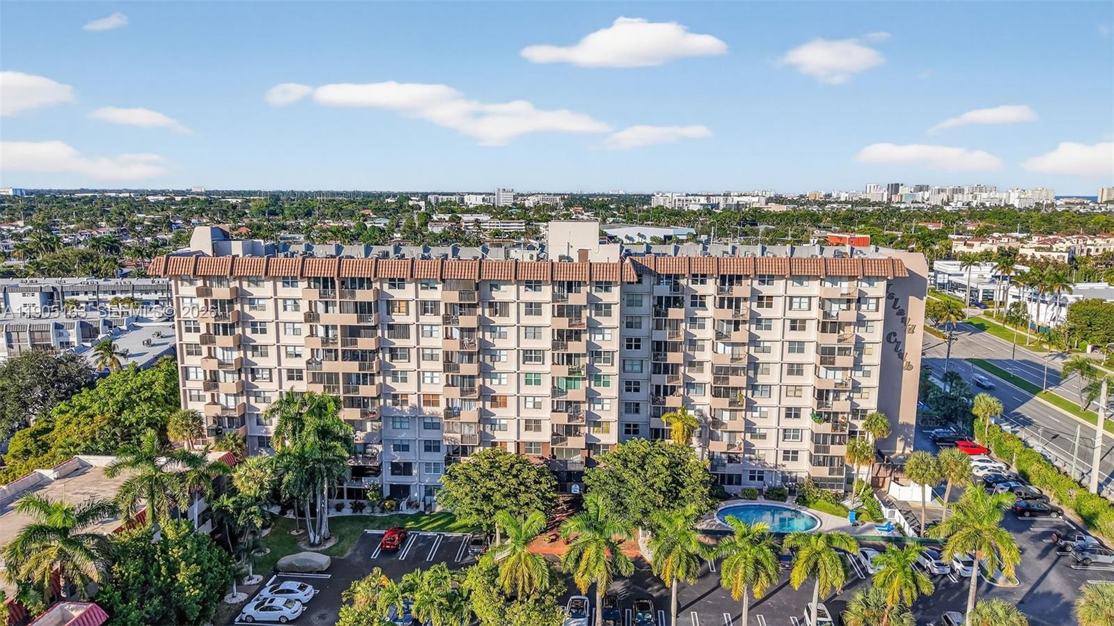 ISLAND CLUB TWO CONDO - Residential