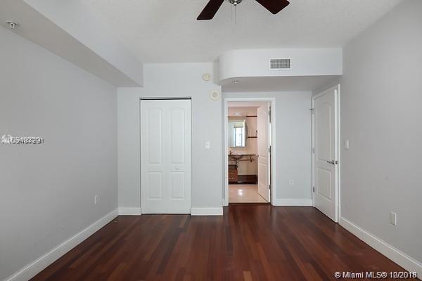 THE COSMOPOLITAN RESIDENC - Residential Lease