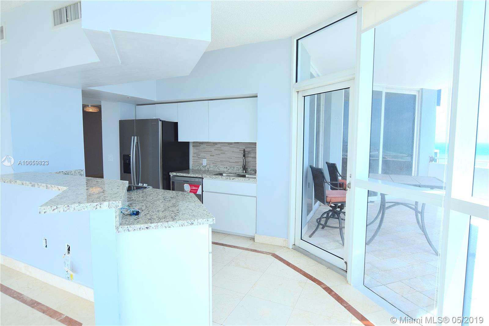 LA GORCE PALACE CONDO - Residential Lease