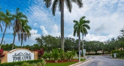 3490 Briar Bay Blvd 104, West Palm Beach, FL, 33411/$199,000 3 3490 Briar Bay Blvd 104