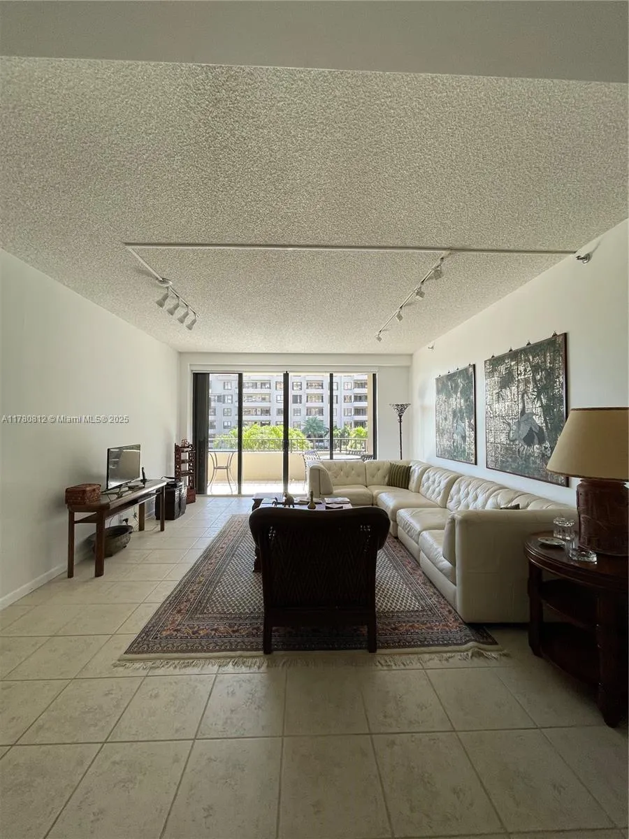 Key Biscayne, Florida 33149, United States, 2 Bedrooms Bedrooms, ,2 BathroomsBathrooms,Residential,Active,105491