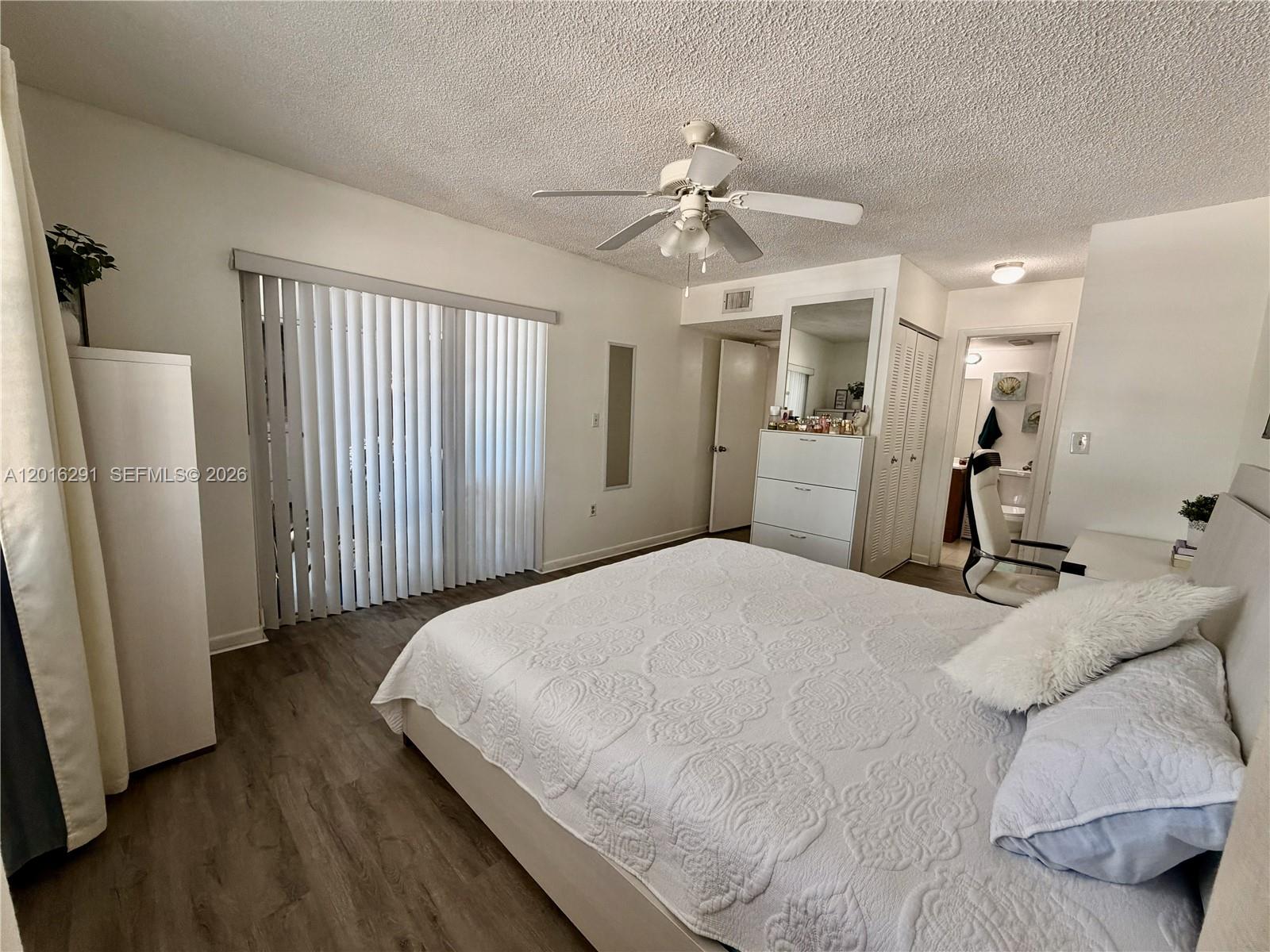 LE CLUB AT OLD CUTLER CON - Residential