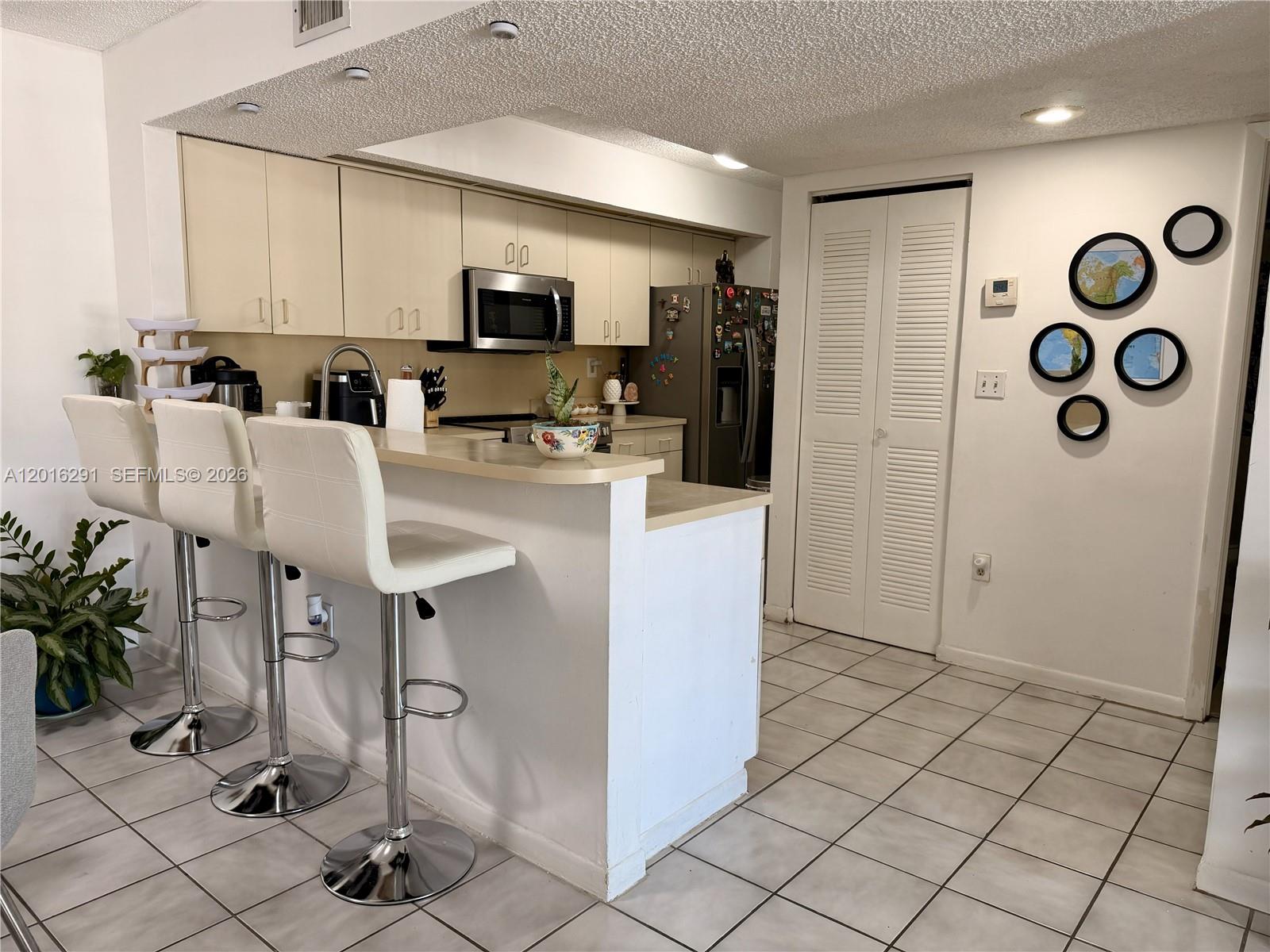 LE CLUB AT OLD CUTLER CON - Residential