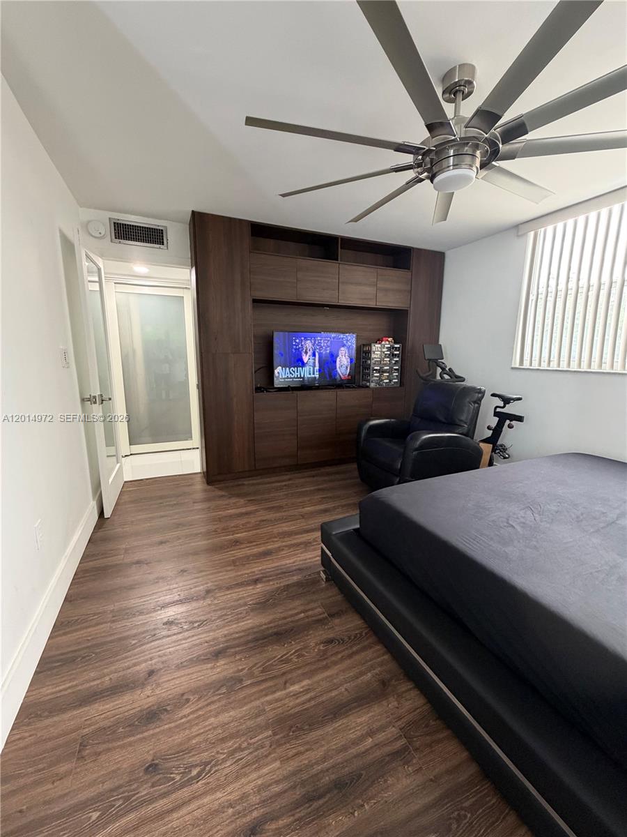 EDEN ISLES CONDO NO 6 - Residential