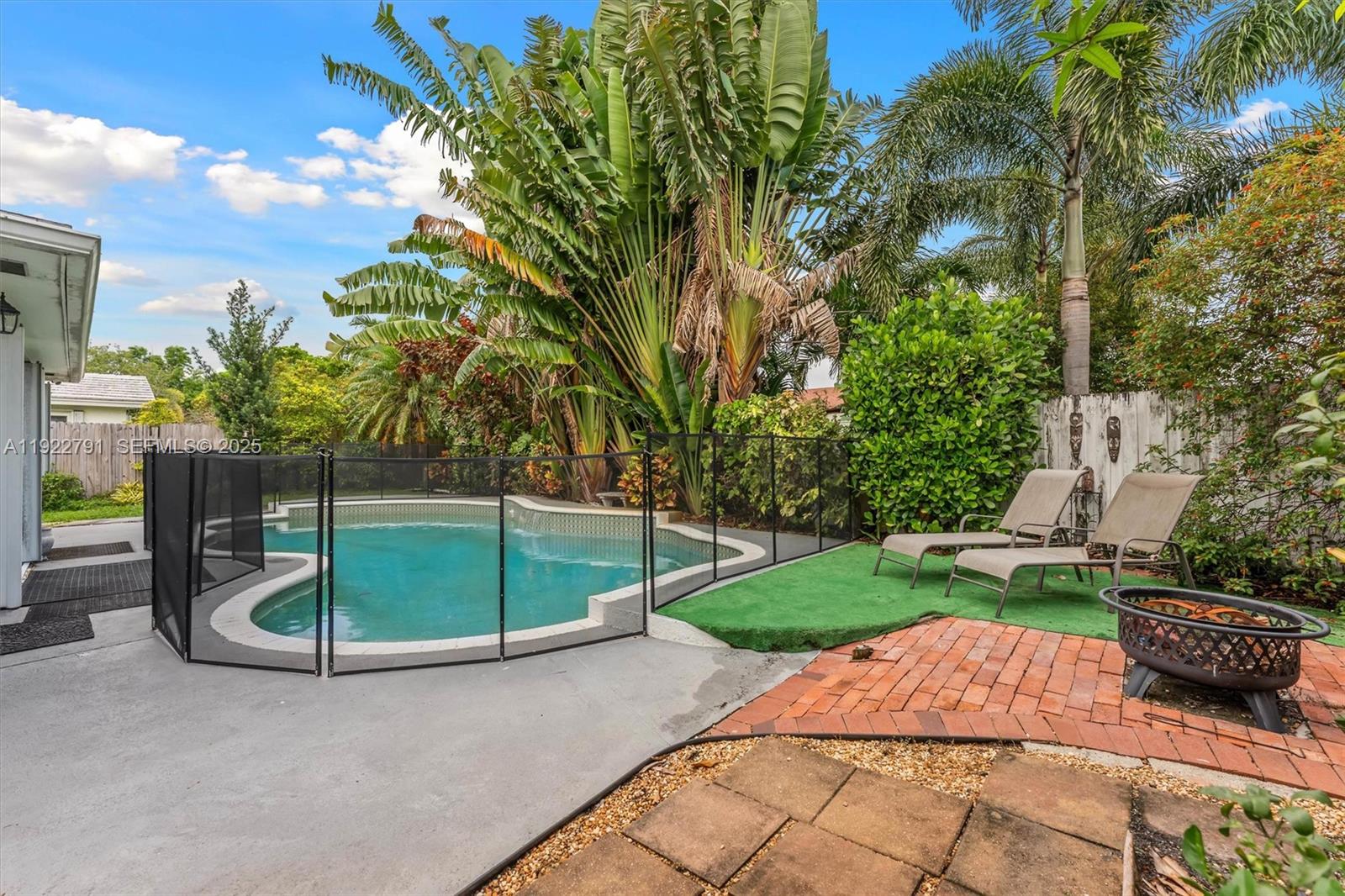 PALM-AIRE VILLAGE 2ND SEC - Residential