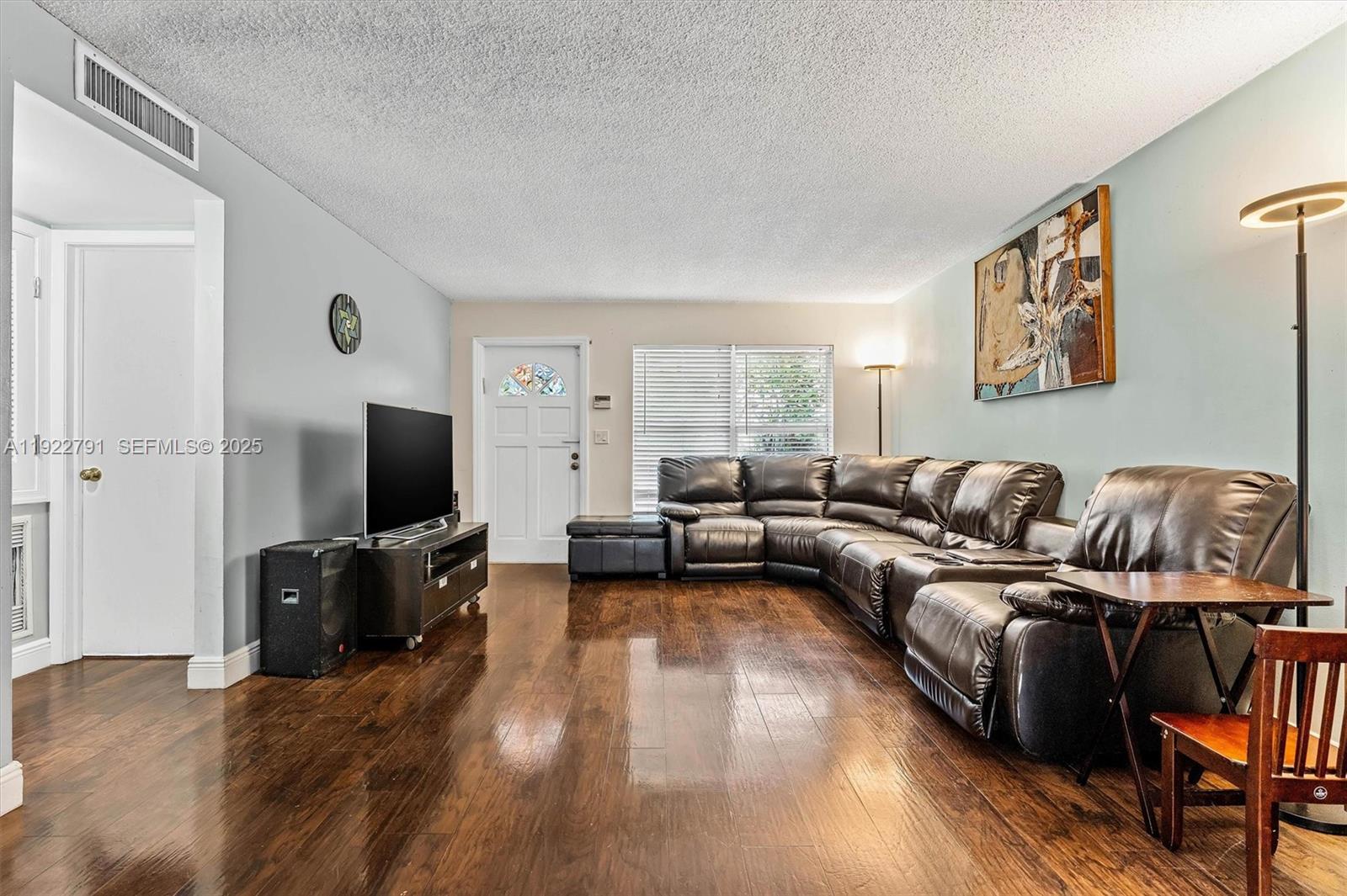 PALM-AIRE VILLAGE 2ND SEC - Residential