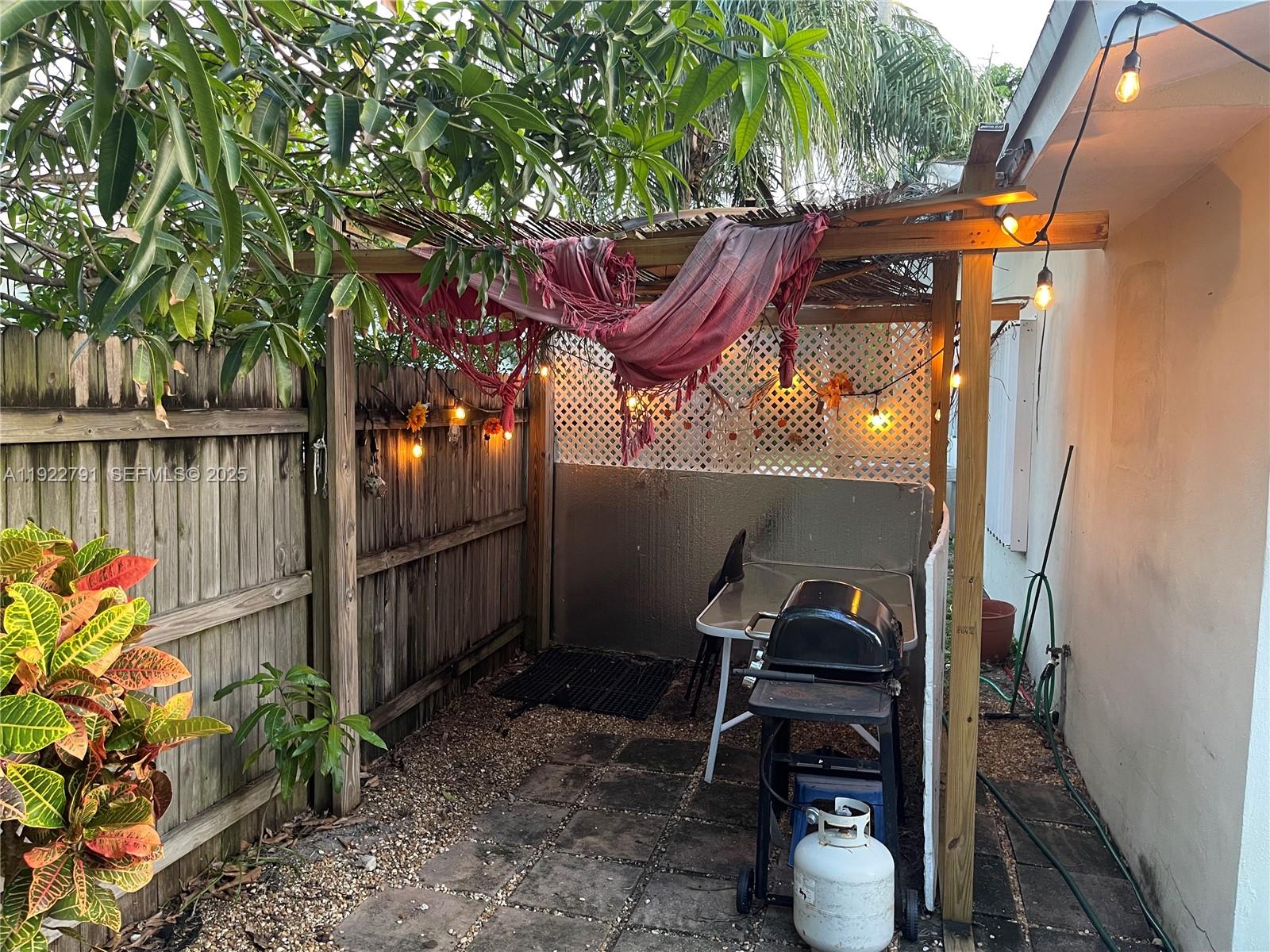 PALM-AIRE VILLAGE 2ND SEC - Residential