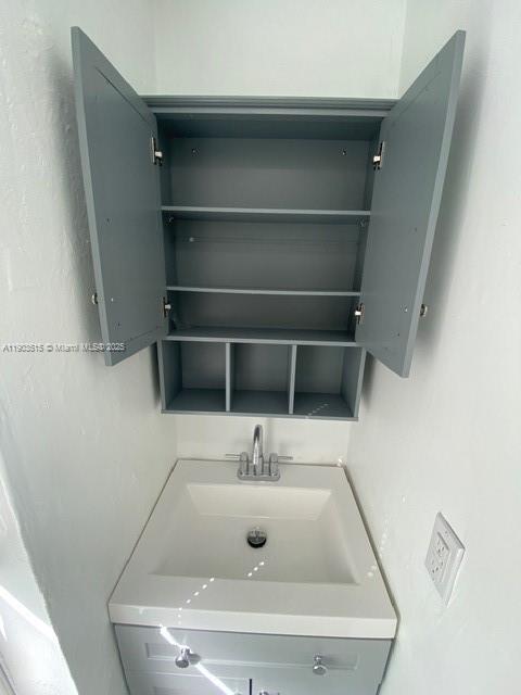 MENORES CONDO - Residential Lease