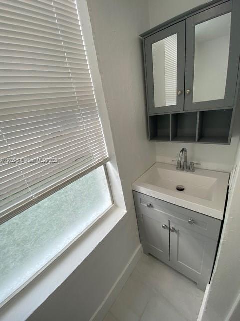 MENORES CONDO - Residential Lease