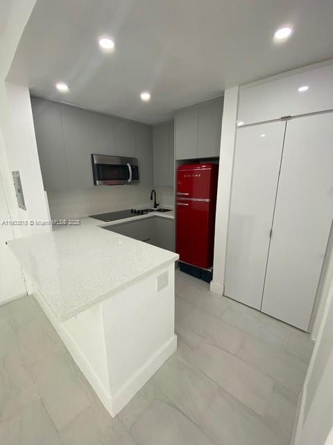 MENORES CONDO - Residential Lease