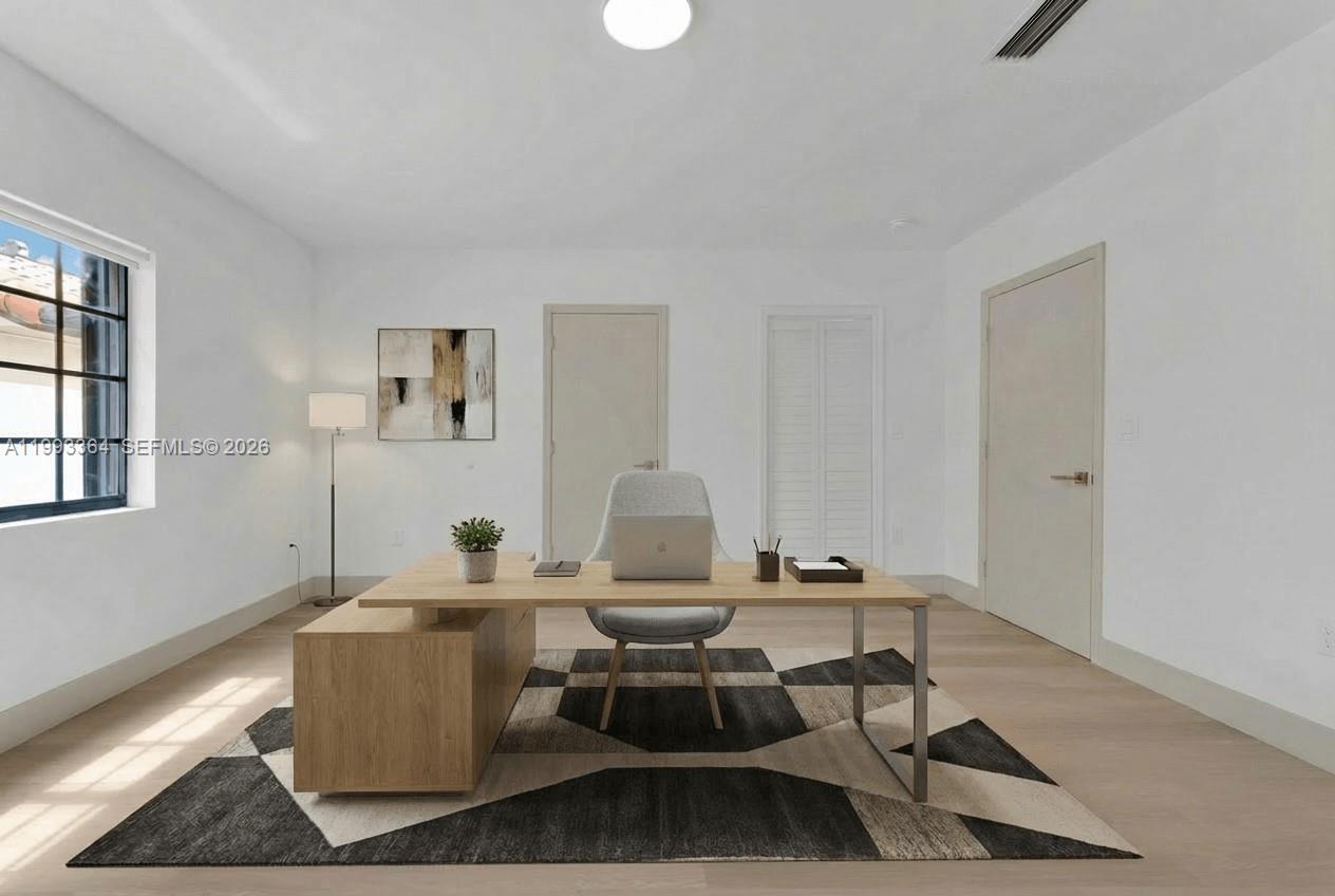 HOLLEMAN PARK - Residential Lease