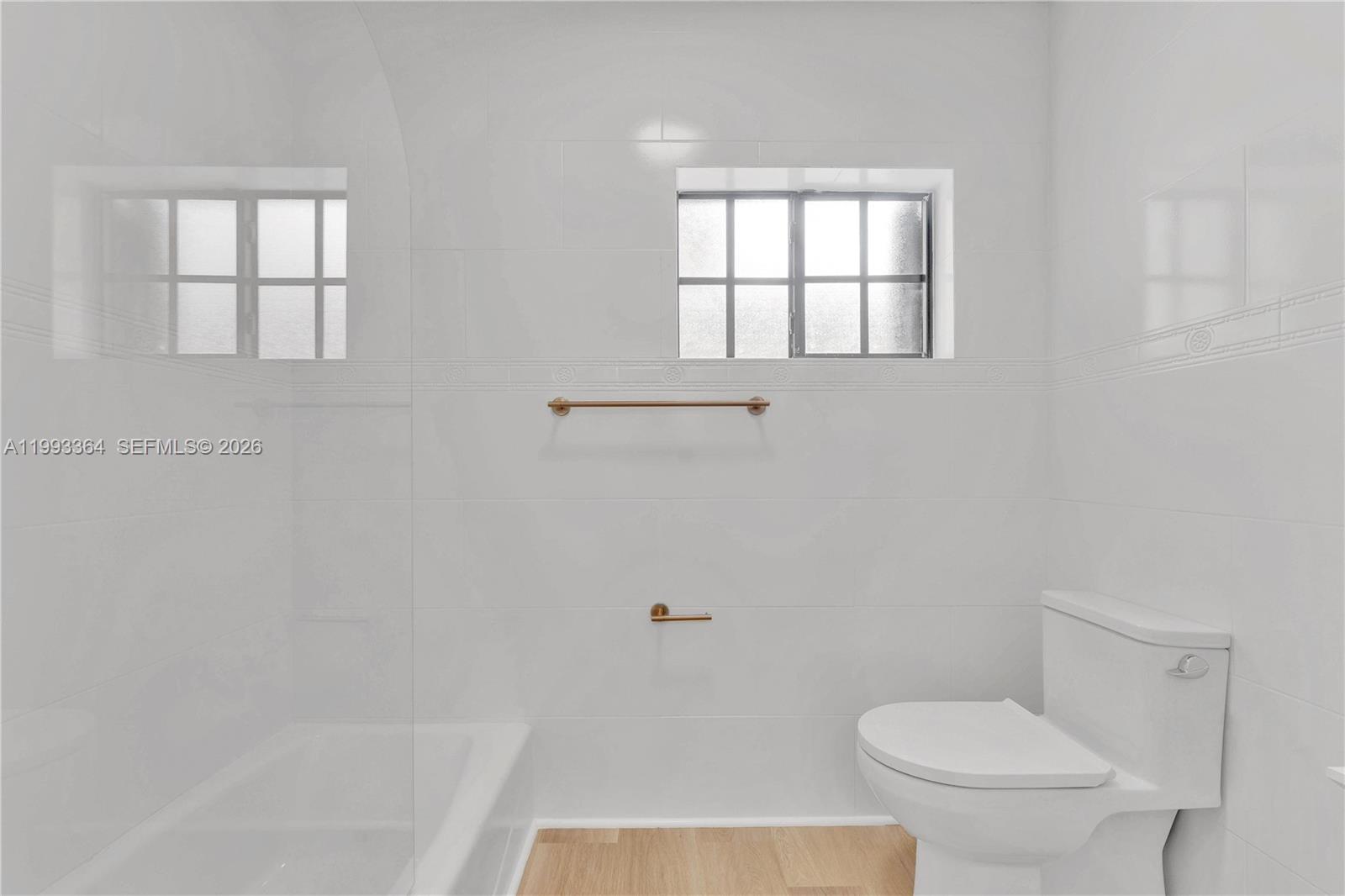 HOLLEMAN PARK - Residential Lease