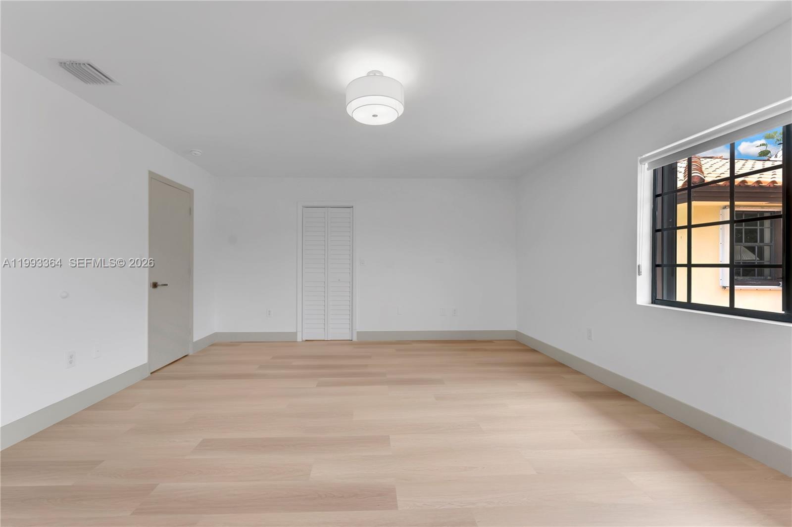 HOLLEMAN PARK - Residential Lease