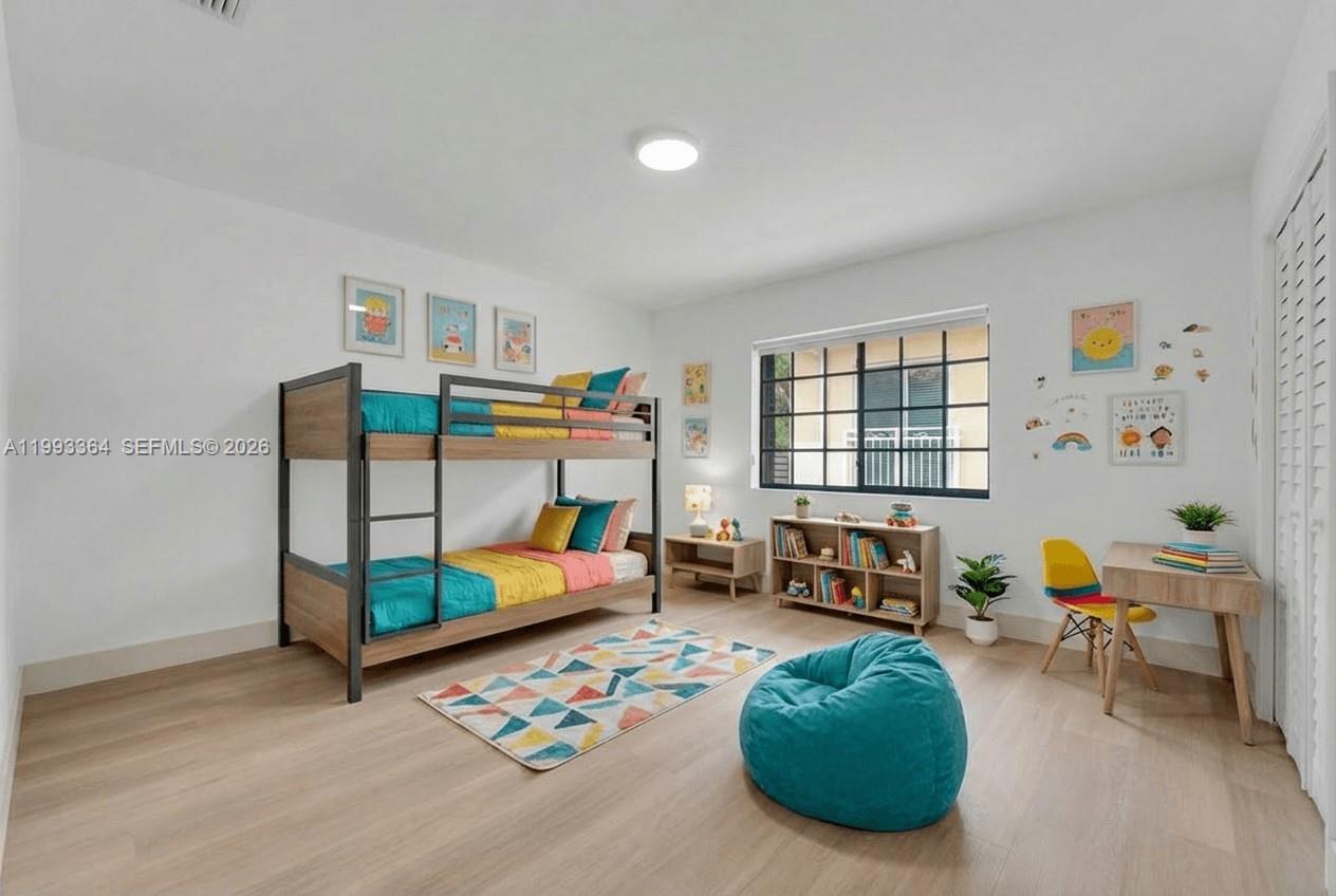 HOLLEMAN PARK - Residential Lease