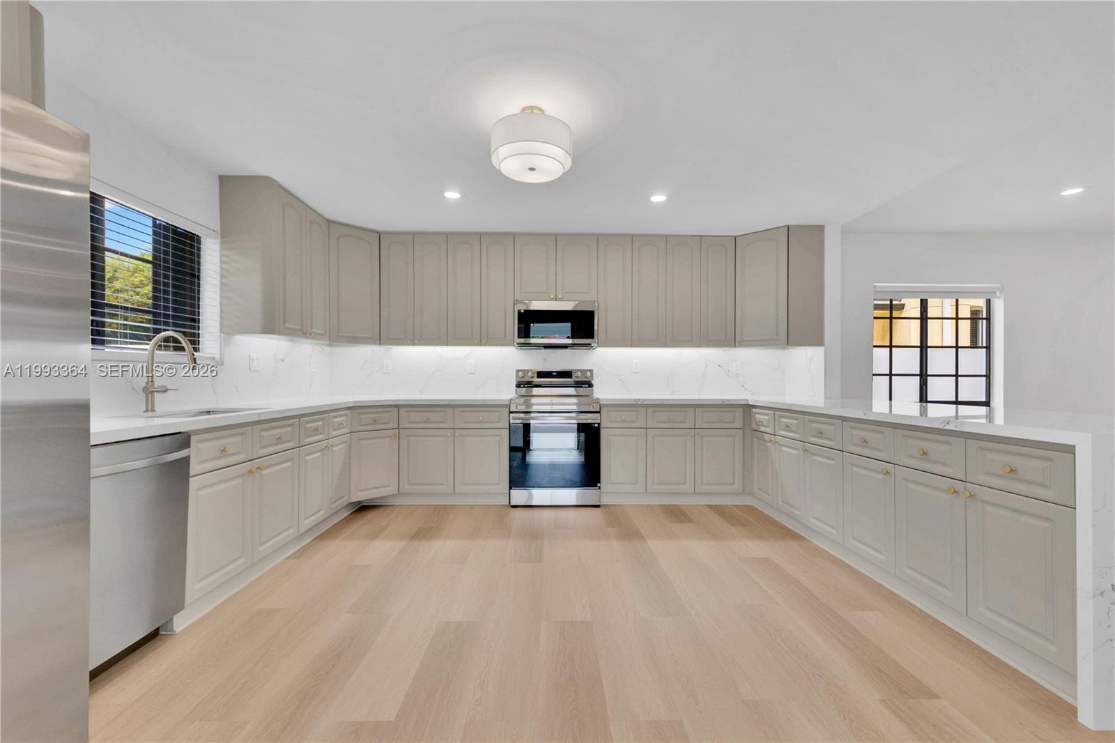 HOLLEMAN PARK - Residential Lease