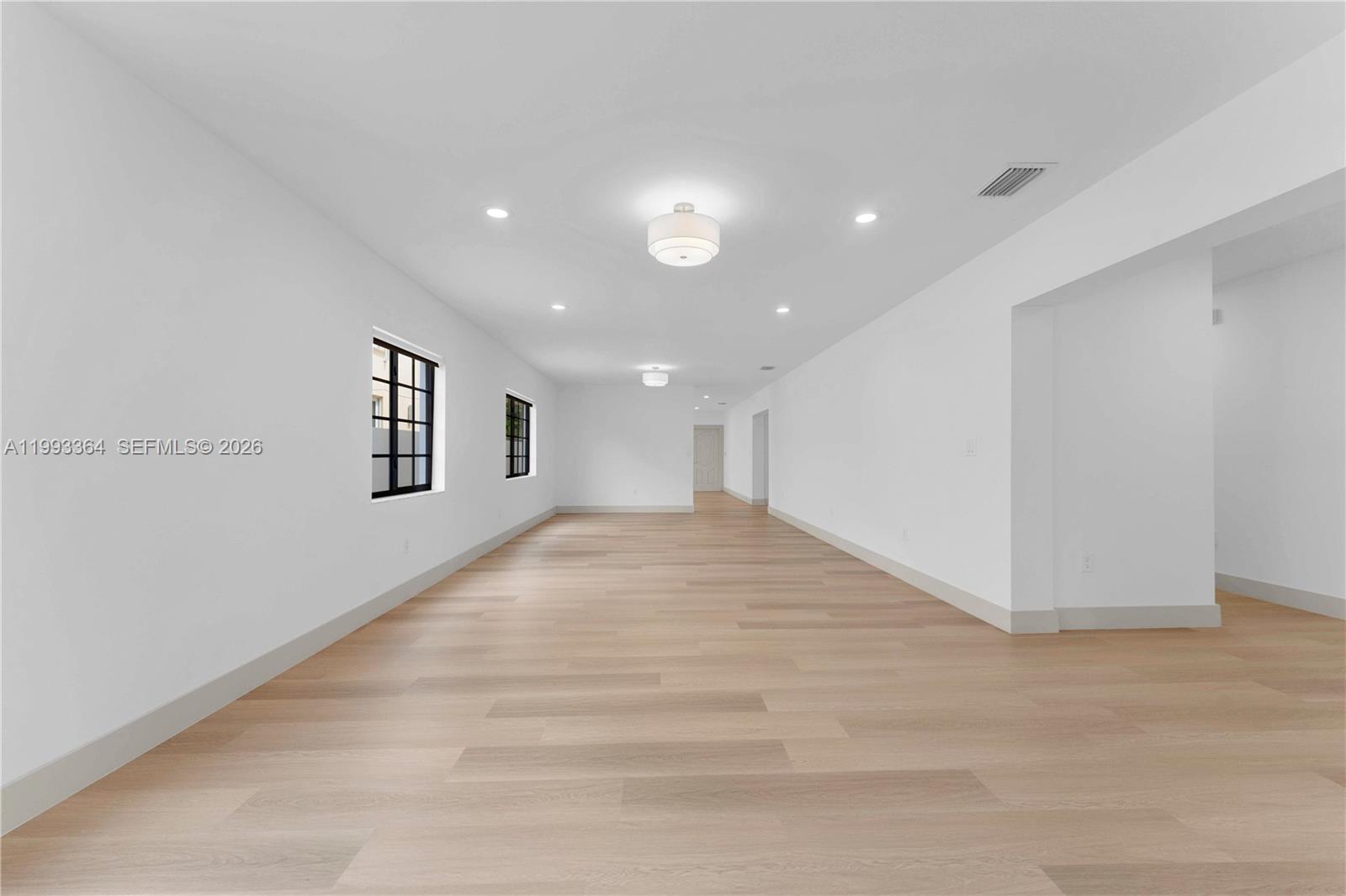 HOLLEMAN PARK - Residential Lease