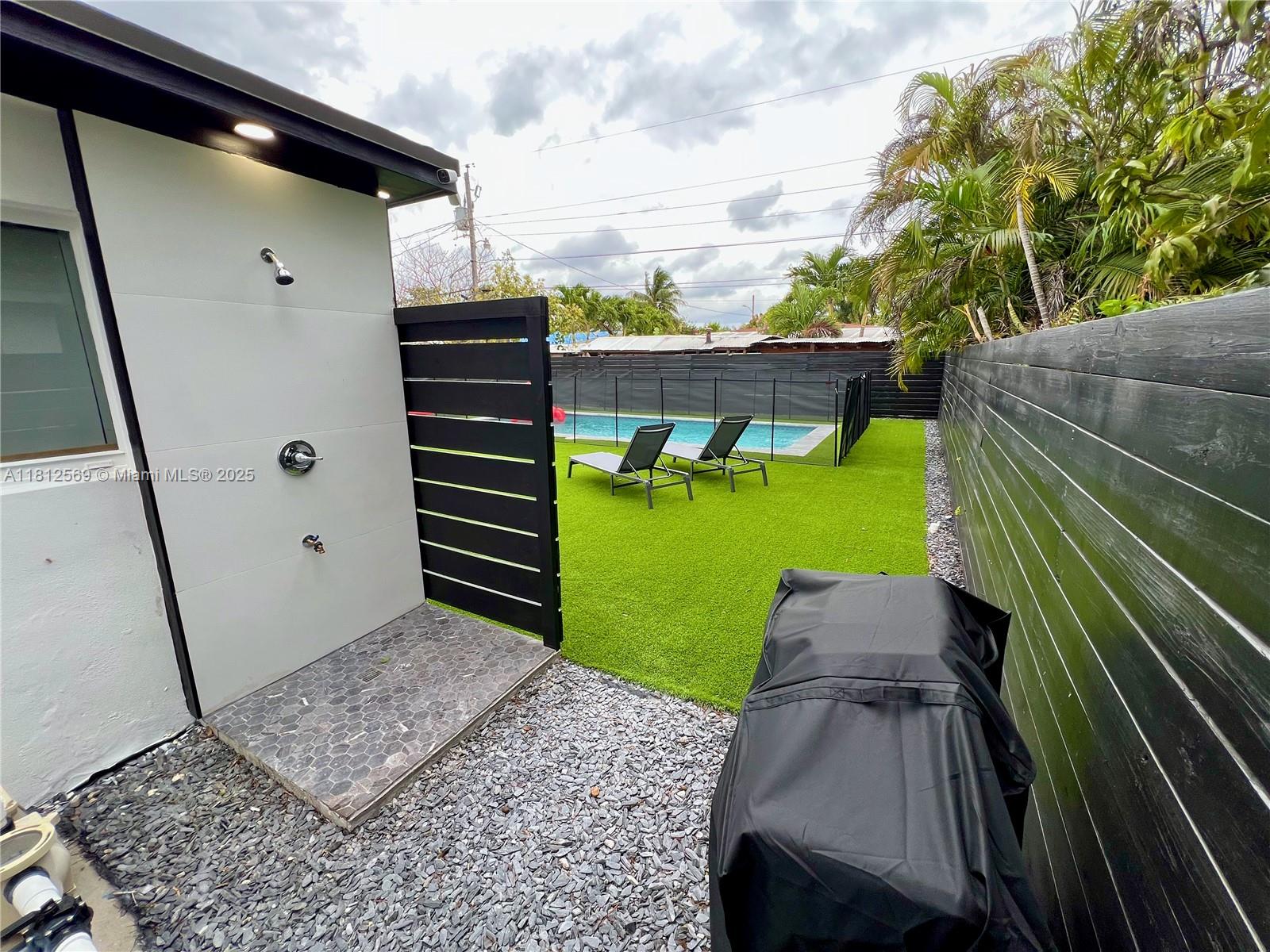 MYRA DELLS SUB - Residential