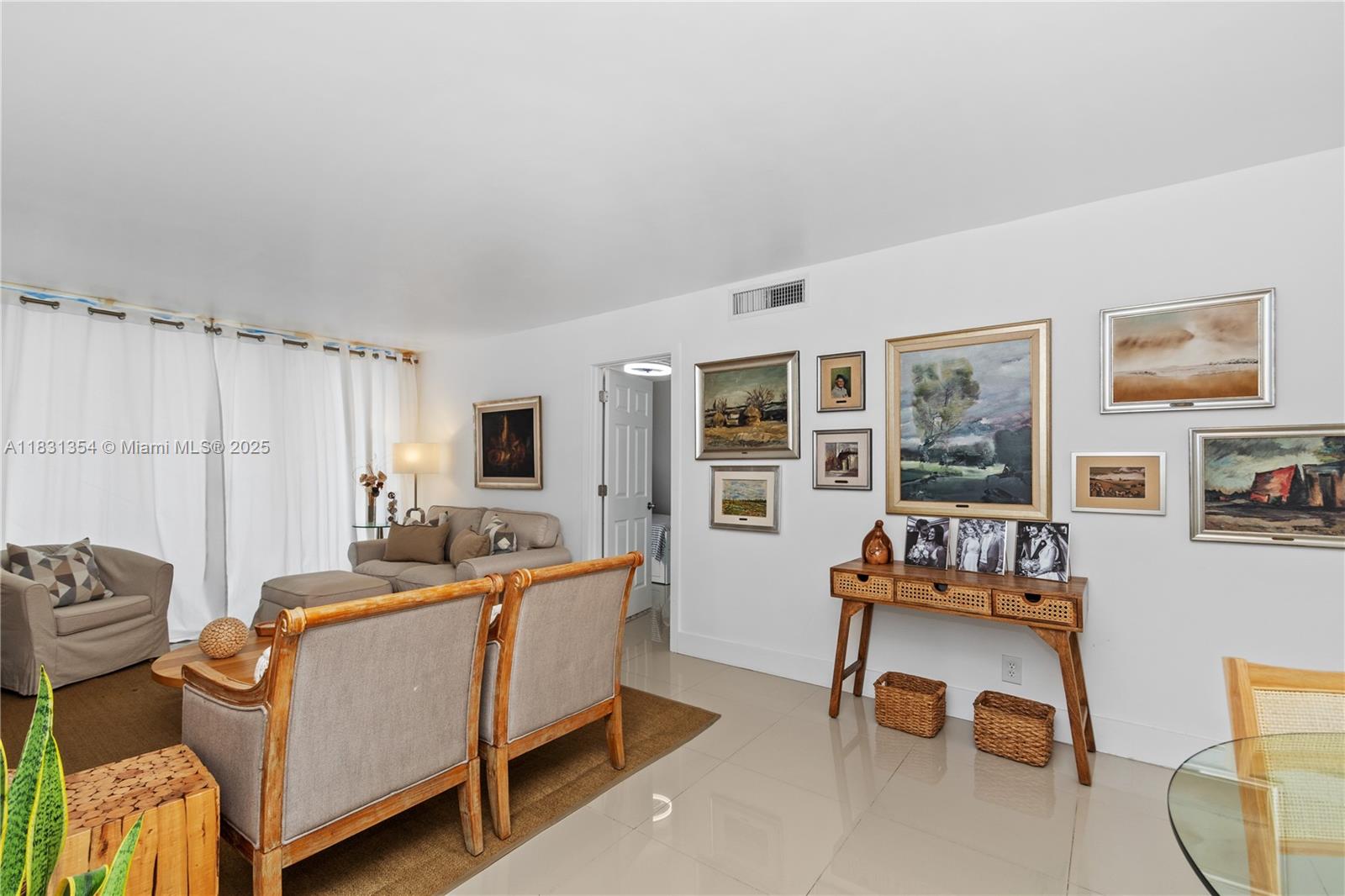 3301 N Country Club Dr 607