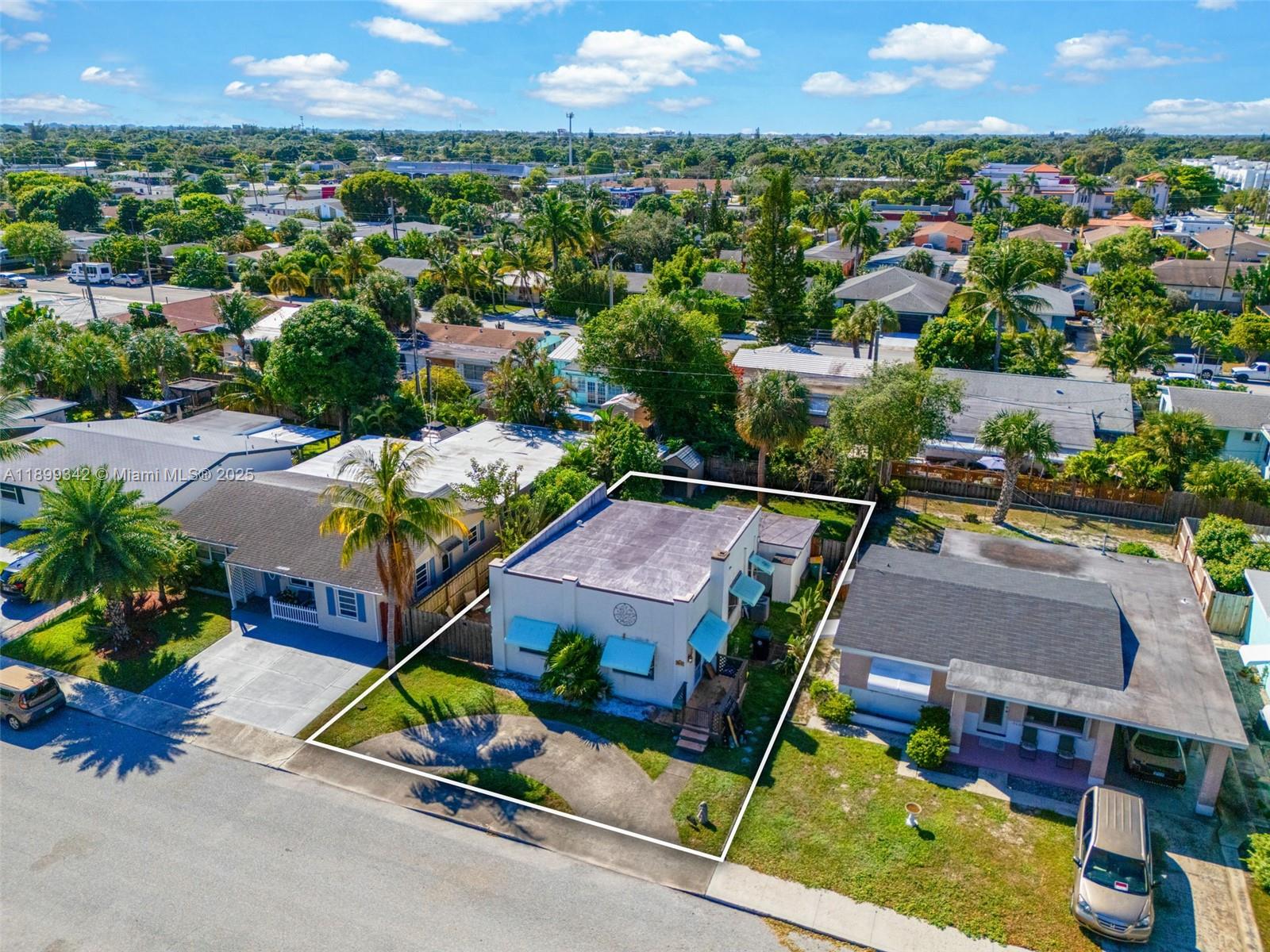 NORTH LAKE WORTH - Residential