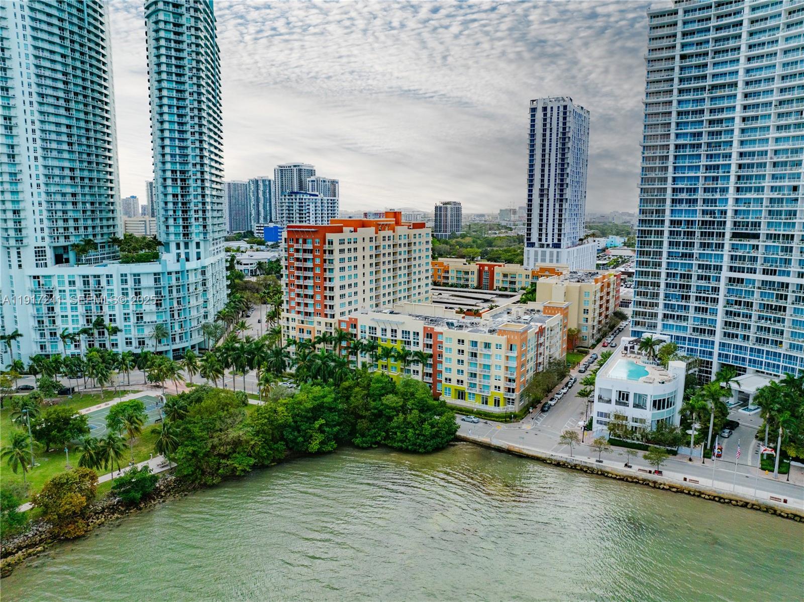 CITE CONDO - Residential