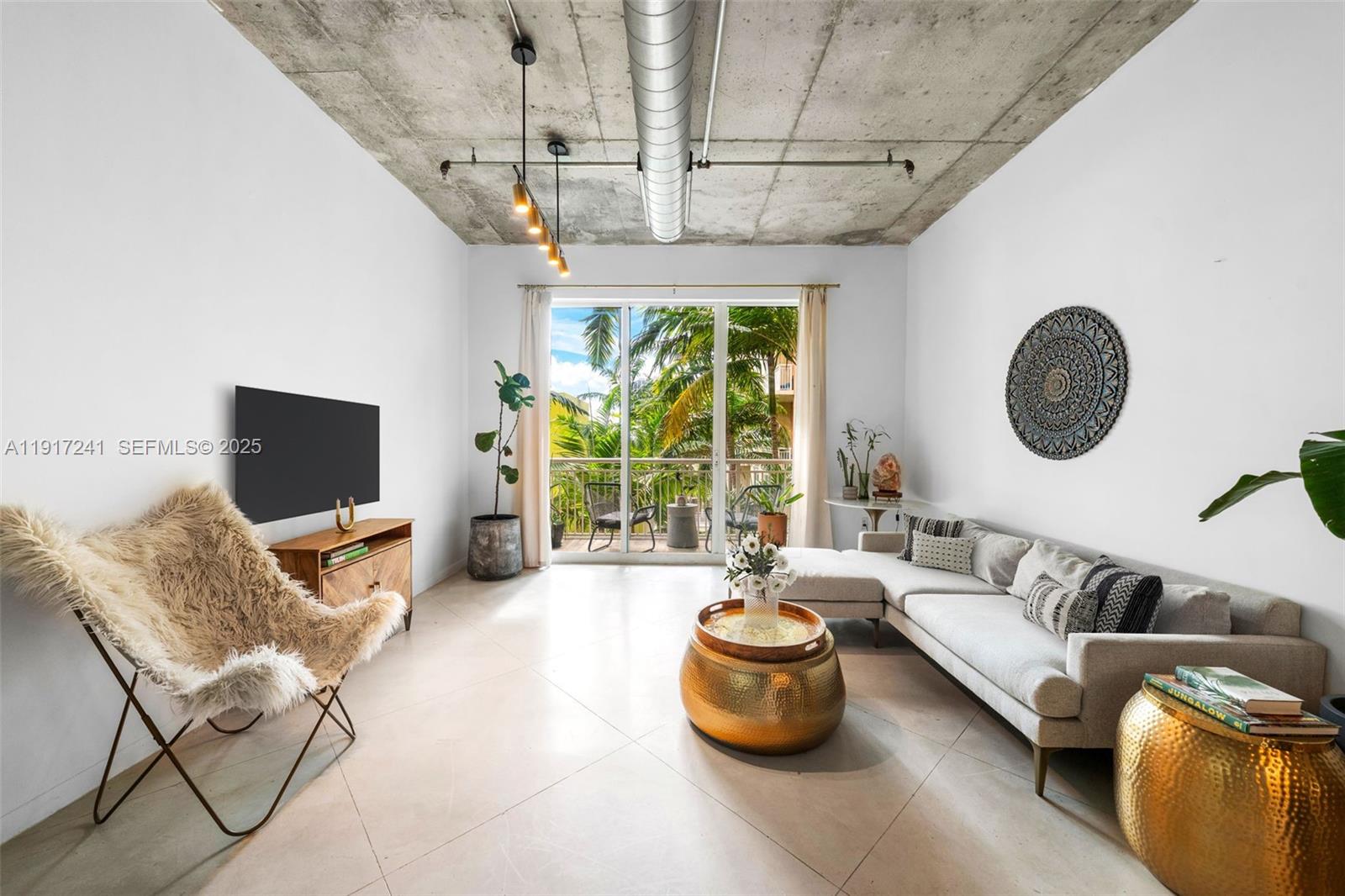 2001 Biscayne Blvd 2409