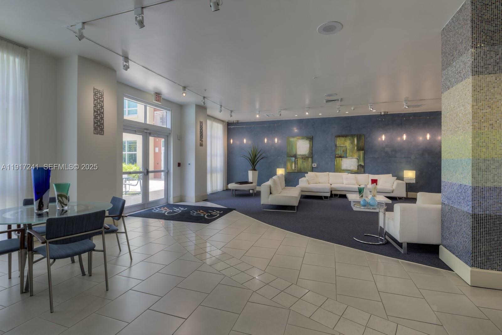 CITE CONDO - Residential