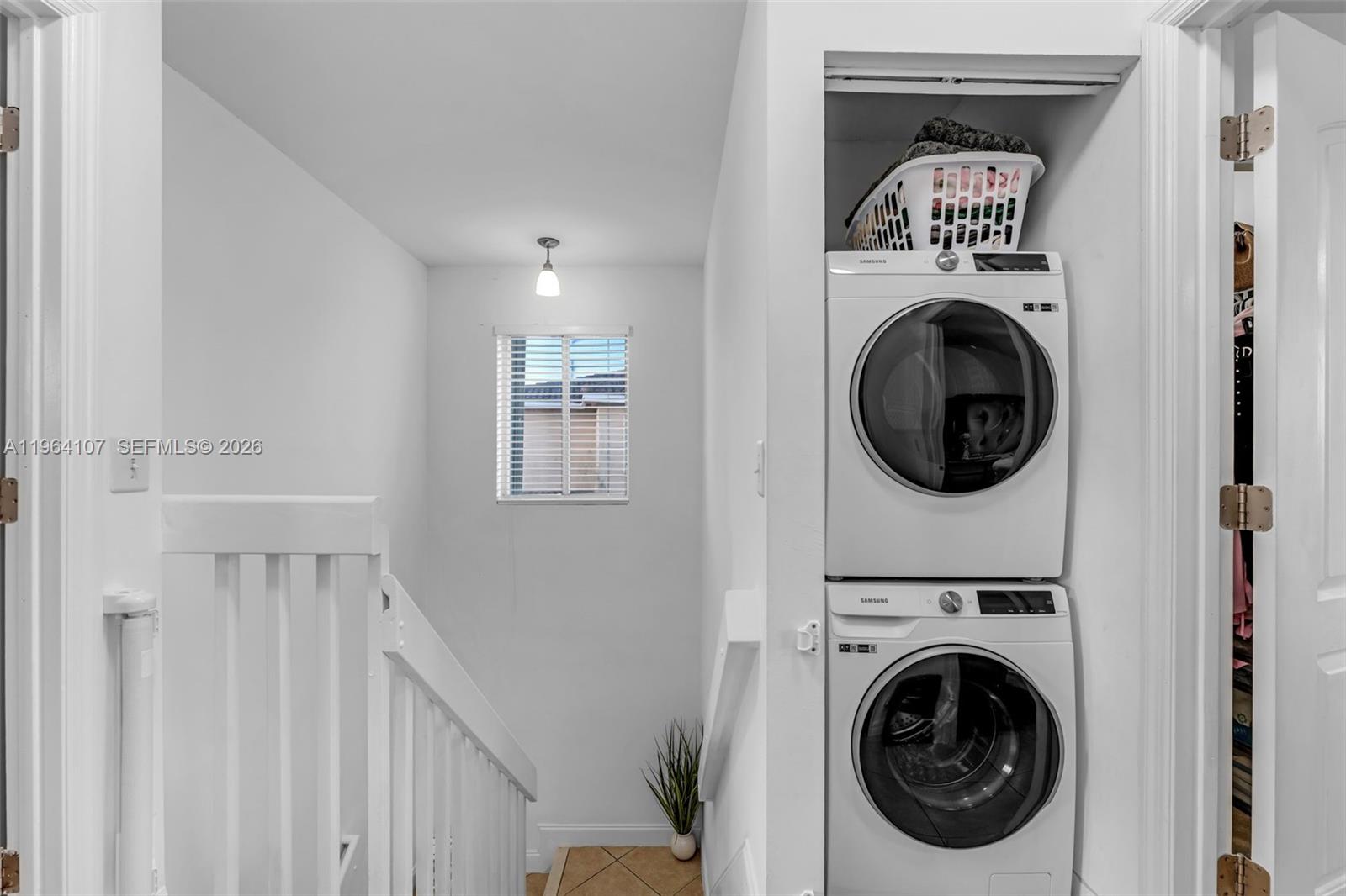 WEITZER SERENA LAKES - Residential