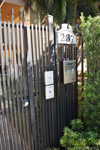 EL VEDADO CONDO - Residential