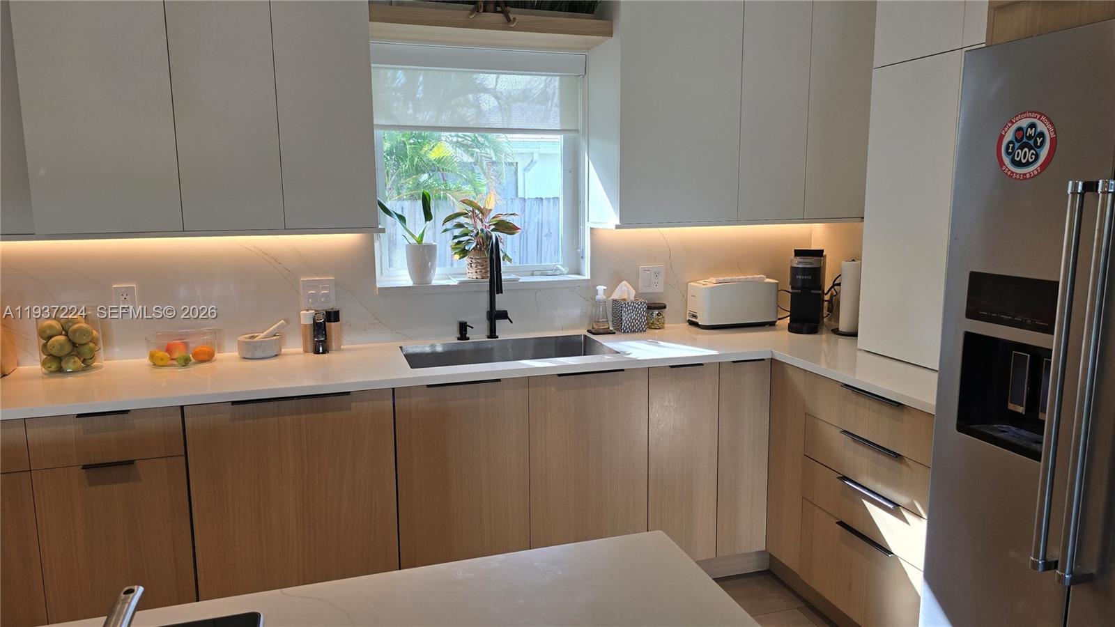 HOLLYWOOD LAKES SECTION - Residential