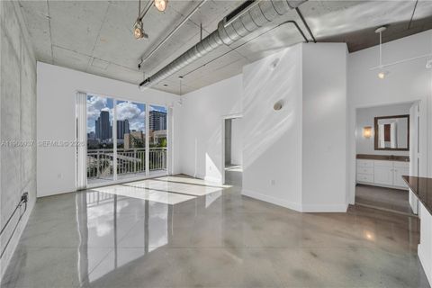 2001 Biscayne Blvd 2605 Miami FL 33137