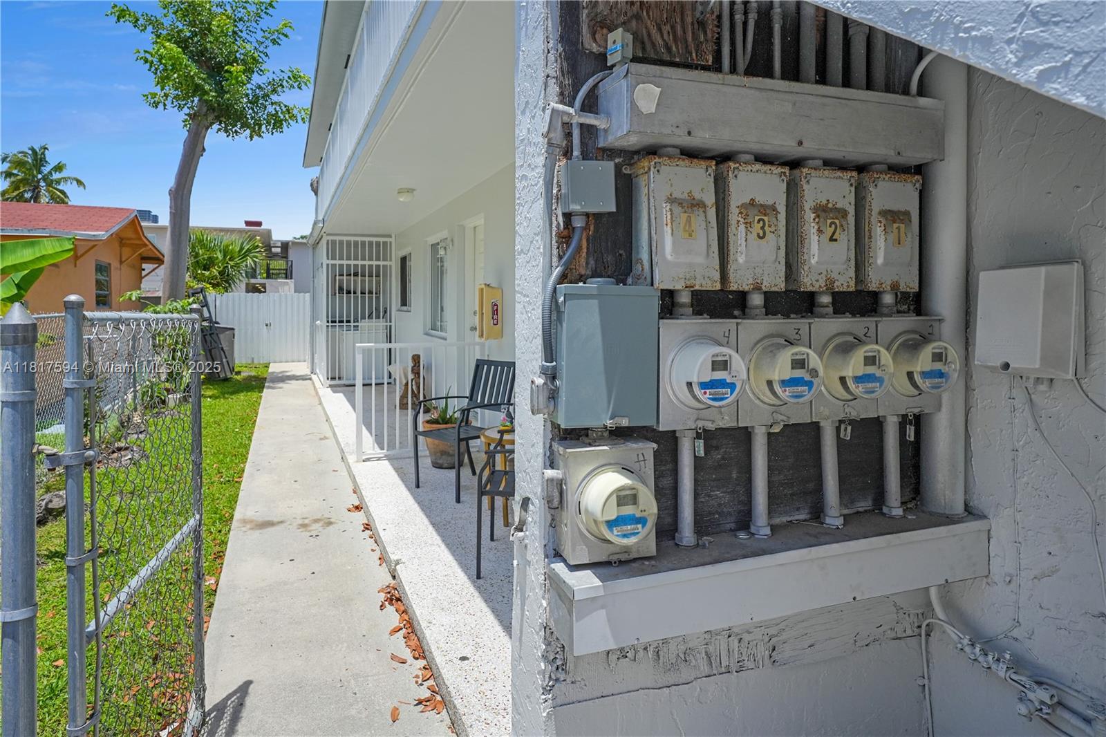 BLANTON PARK - Residential Income