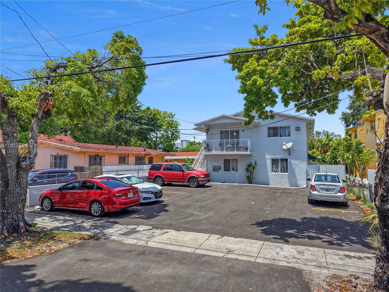 5-unit multifamily in a prime central location, featuring (3) 2/1s, (1) 1/1, and a studio. Includes 5 electric meters, 1 water meter. Upgrades: new permitted roof, asphalt, windows, and fresh paint. Zoned T6-8-R (City of Miami), allowing up to 8 stories and 150 units/acre. On a 6,400 SF lot (~0.147 acres), you can build up to 22 units by right. All units rented below market—great cash flow with strong upside. Ideal for investors seeking income and redevelopment potential.