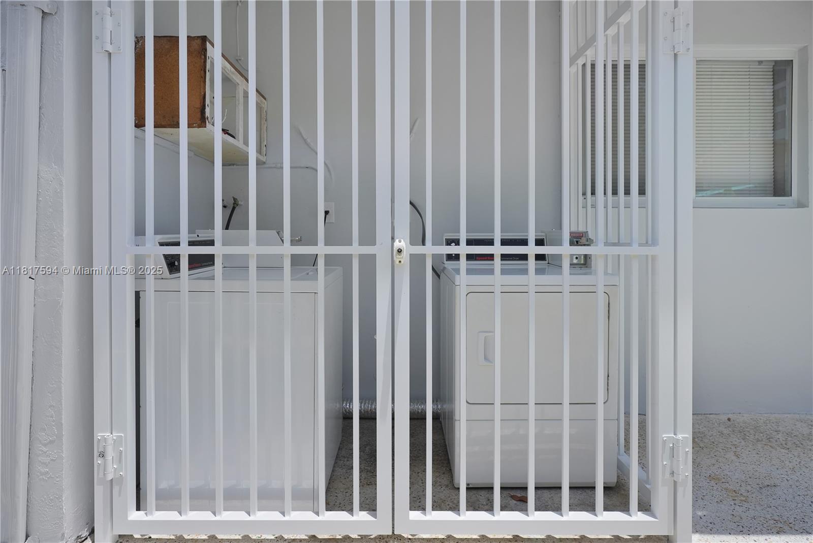 BLANTON PARK - Residential Income