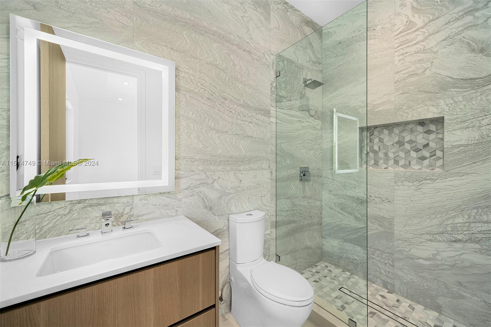 PINE ACRES ESTS - Residential