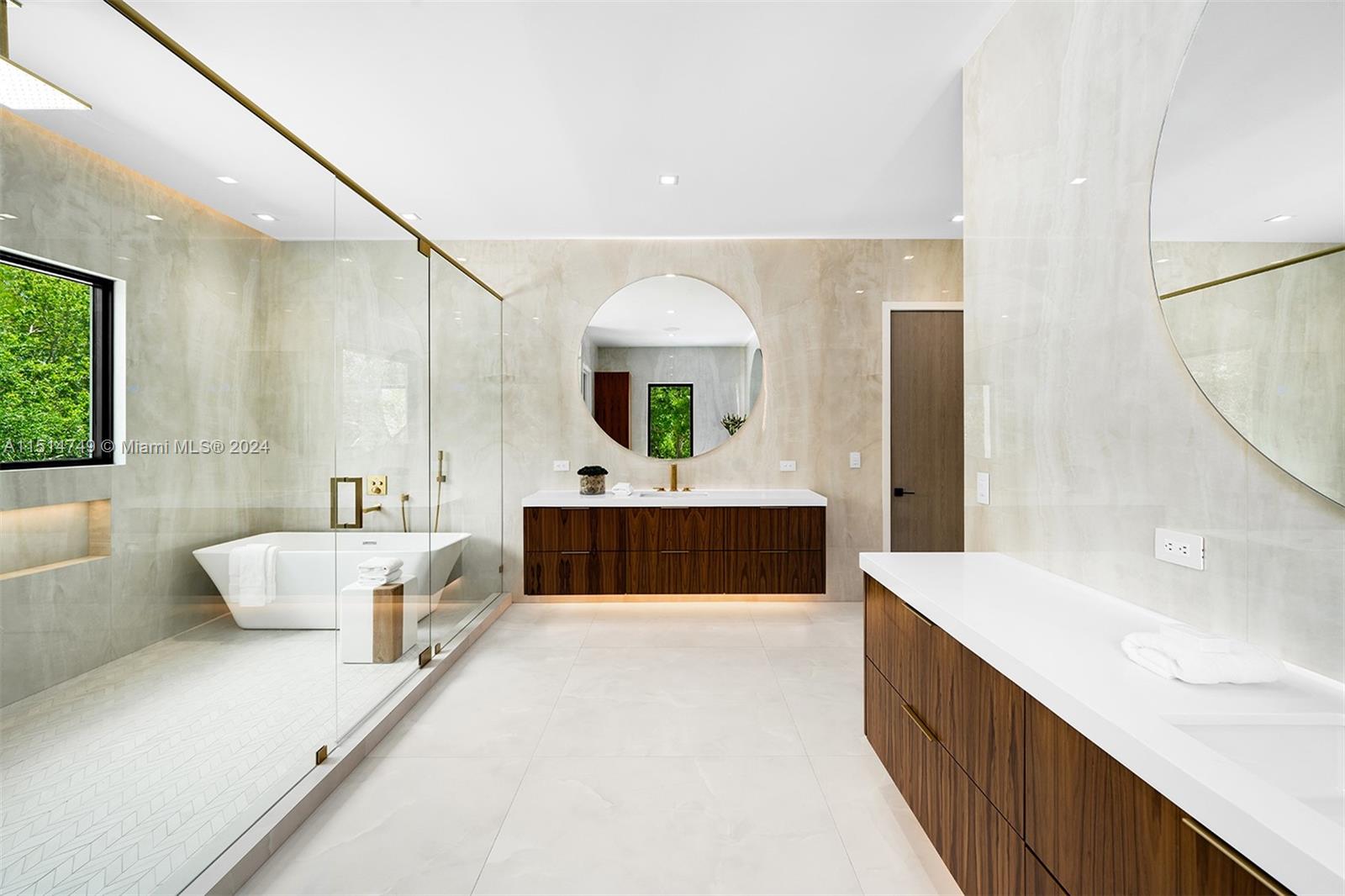 PINE ACRES ESTS - Residential