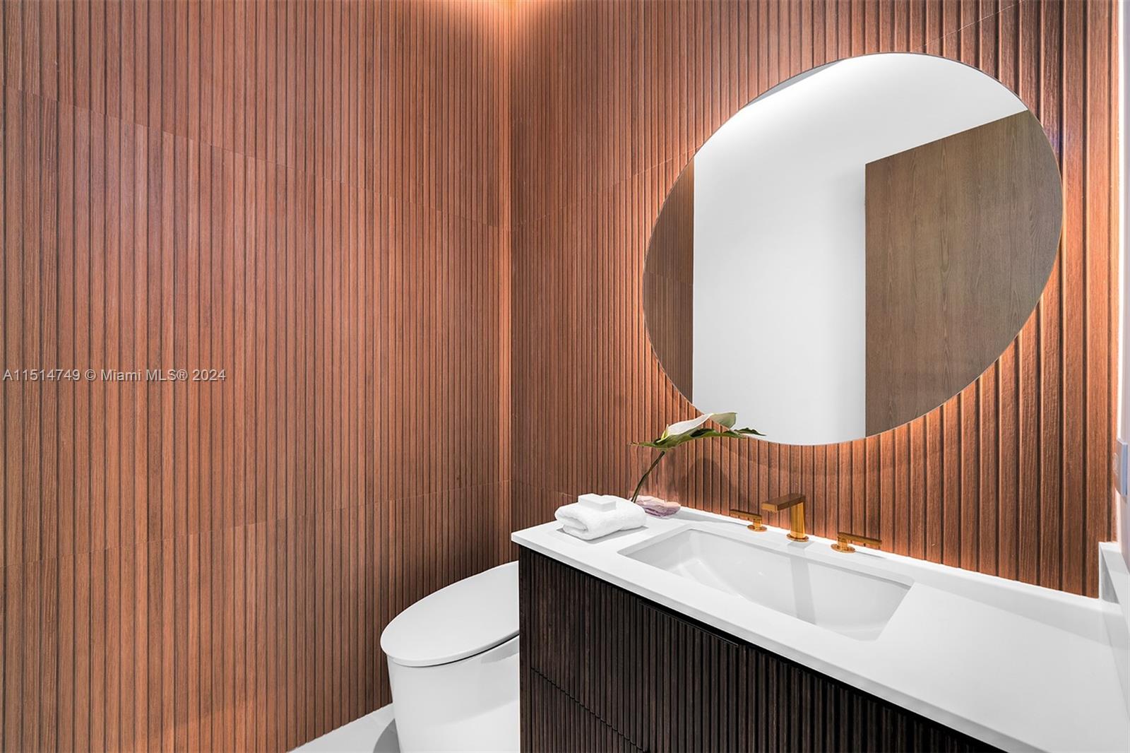 PINE ACRES ESTS - Residential