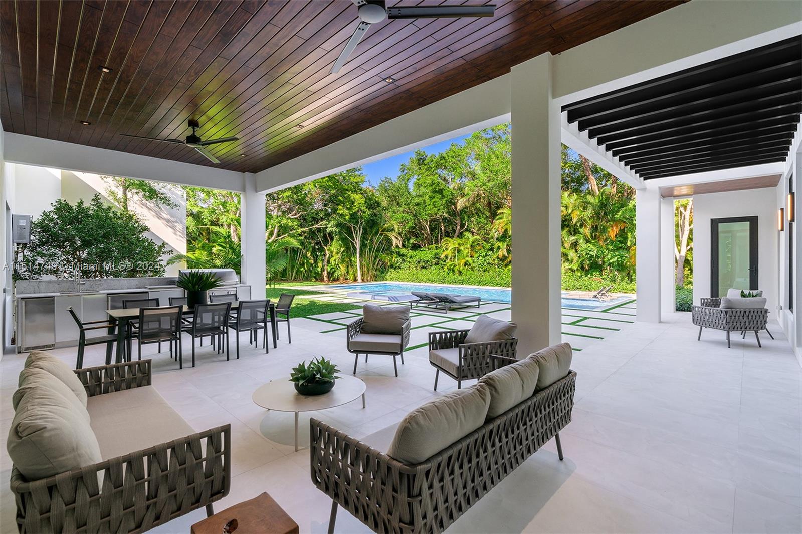 PINE ACRES ESTS - Residential