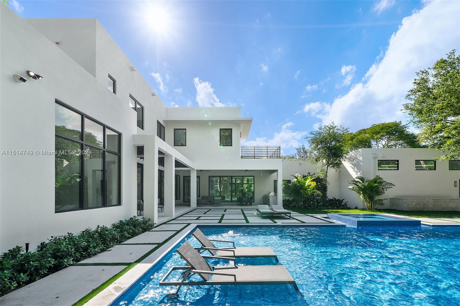 PINE ACRES ESTS - Residential