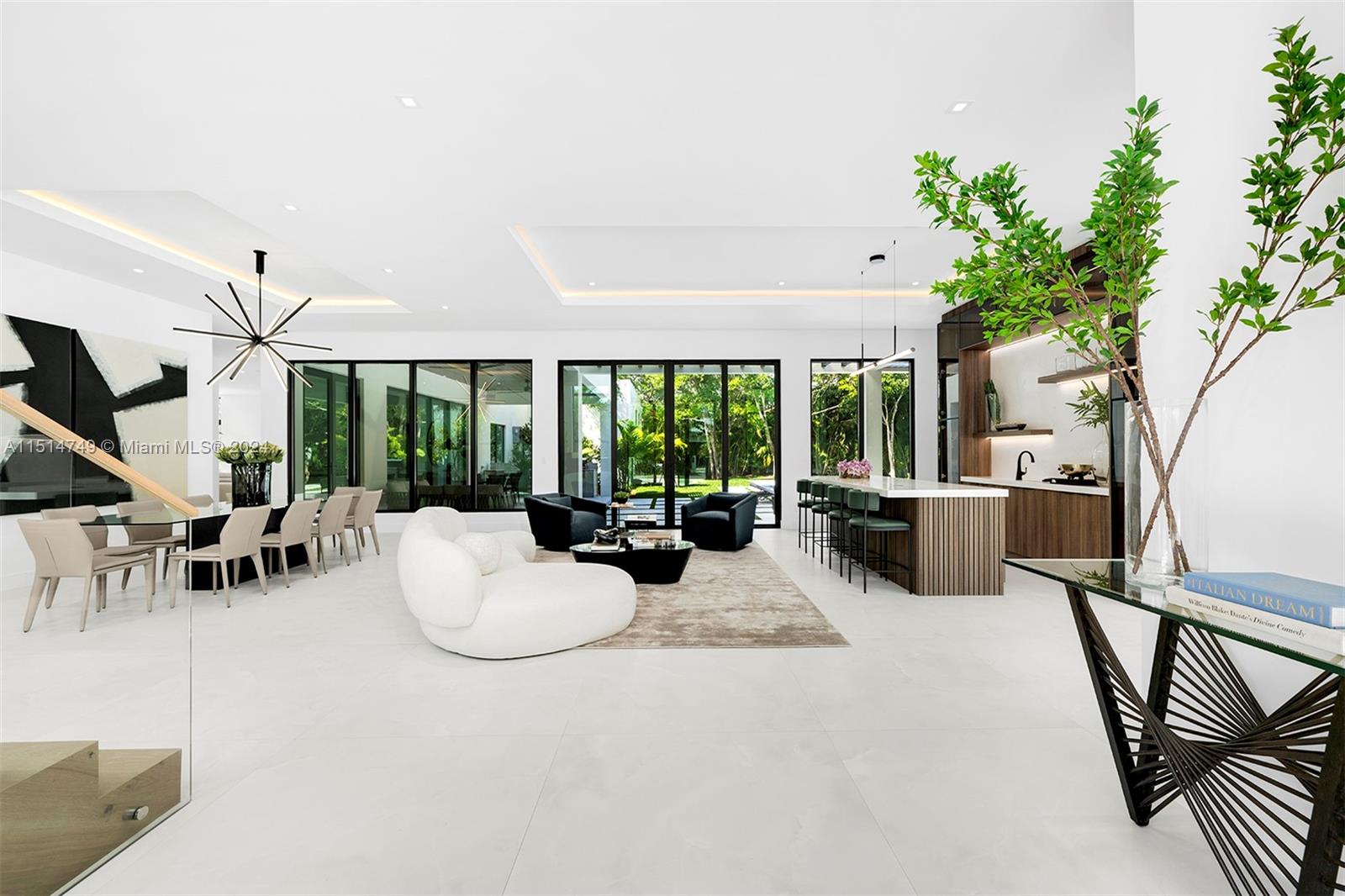 PINE ACRES ESTS - Residential