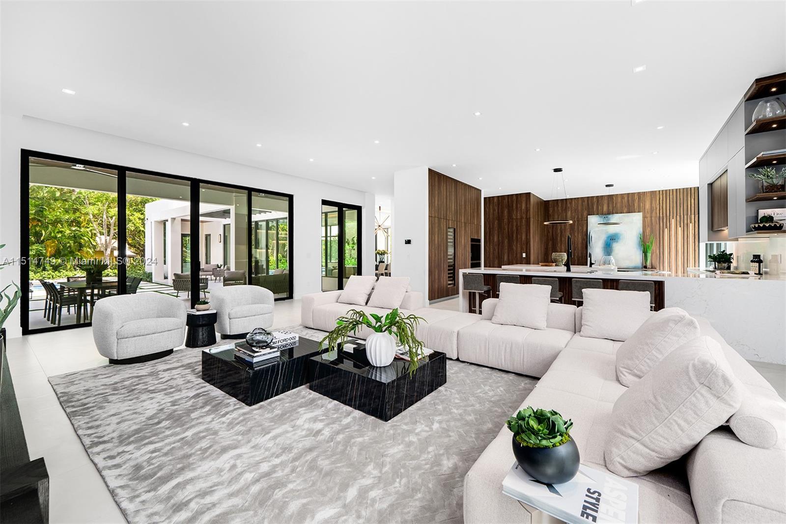 PINE ACRES ESTS - Residential