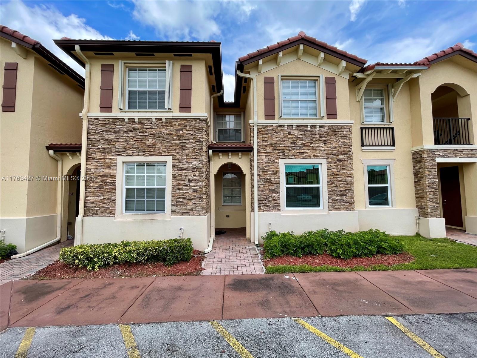 Rental Property at 3350 Ne 13th Cir Dr 105-21, Homestead, Miami-Dade County, Florida - Bedrooms: 3 
Bathrooms: 3  - $2,200 MO.